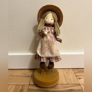 Sankyo Music Box - Thank Heaven for Little Girls - From Japan - Rotating Doll